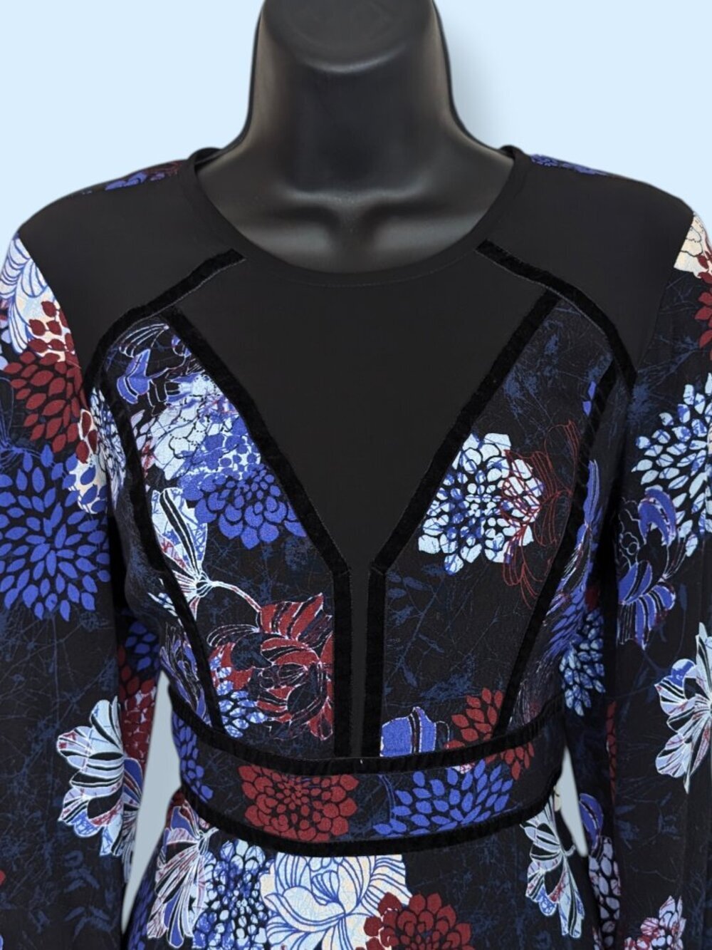 Guess Marinda Floral Print Dress - Picture 3 of 9
